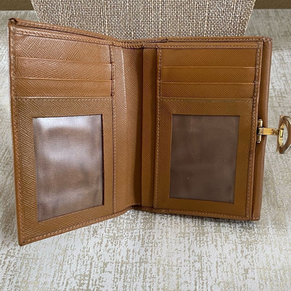 Salvatore Ferragamo Camel Color Compact Leather Wallet - Picture 4 of 11